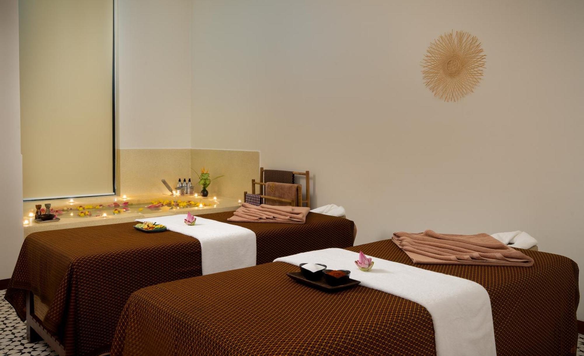Waka Villa Private Pool Resort & Spa - Adults Only Siem Reap Buitenkant foto